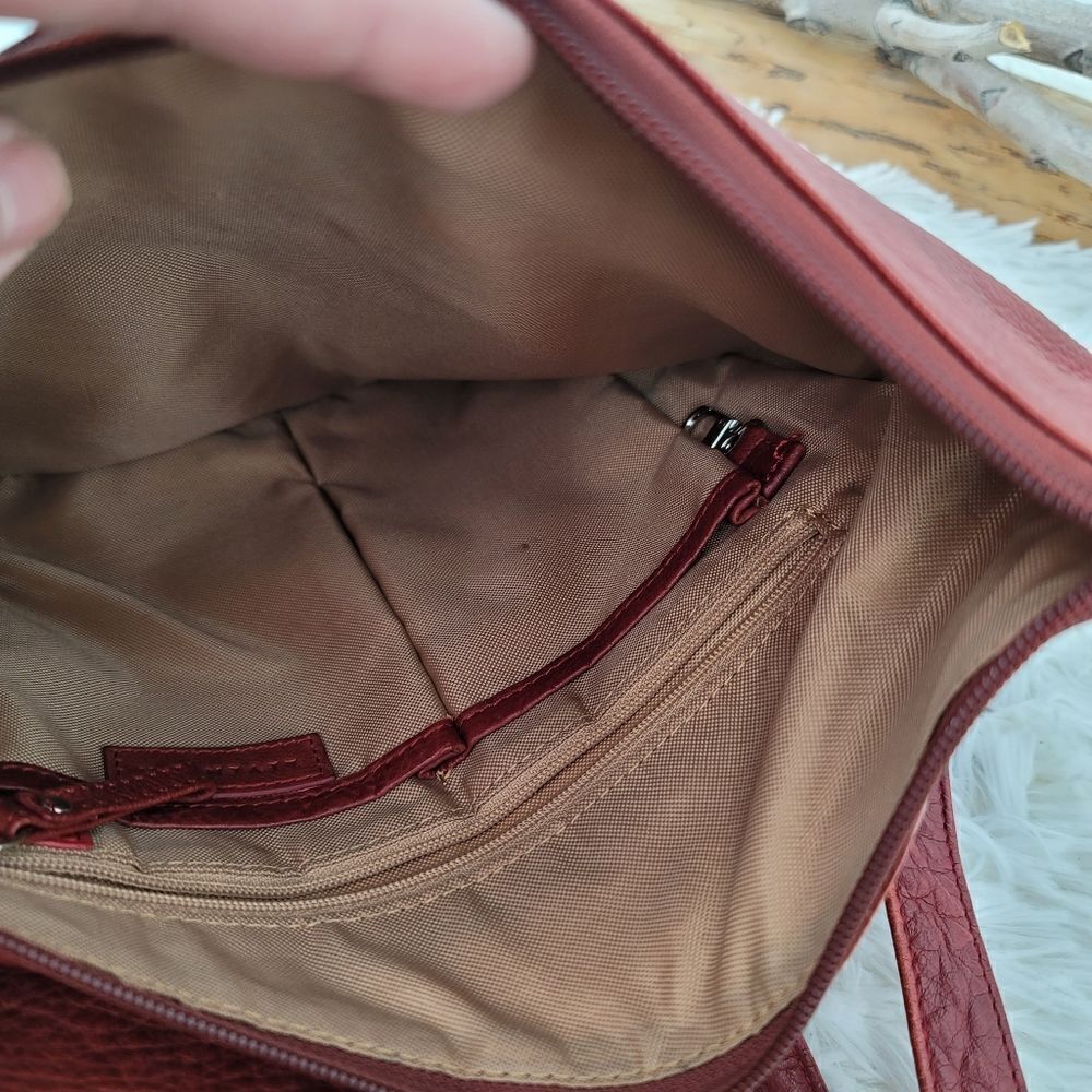Levenger red crossbody leather purse - Picture 4 of 14